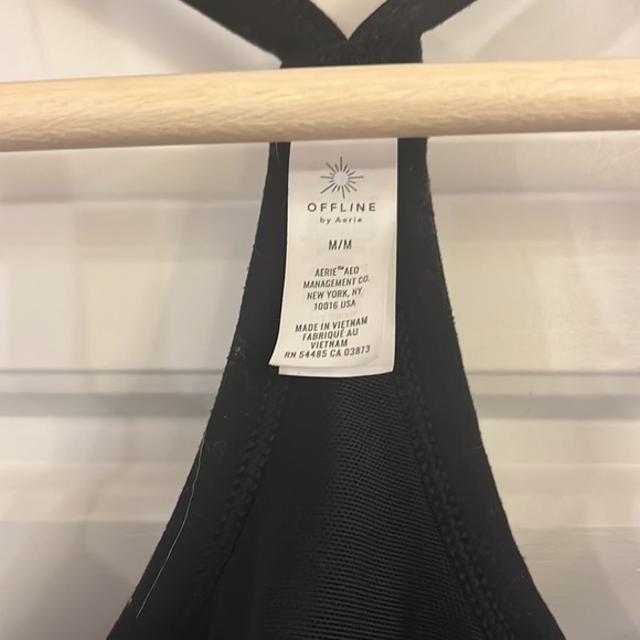Aerie Offline tank. Sz M - Picture 2 of 3